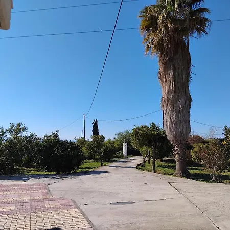 Апартаменты Jimmy's Garden Corinth