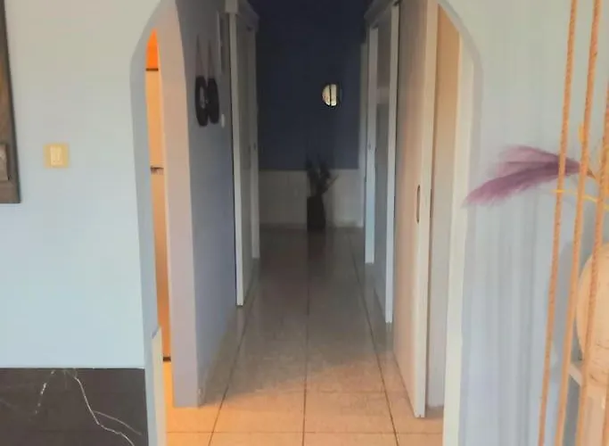 Jimmy's Garden Апартаменты *