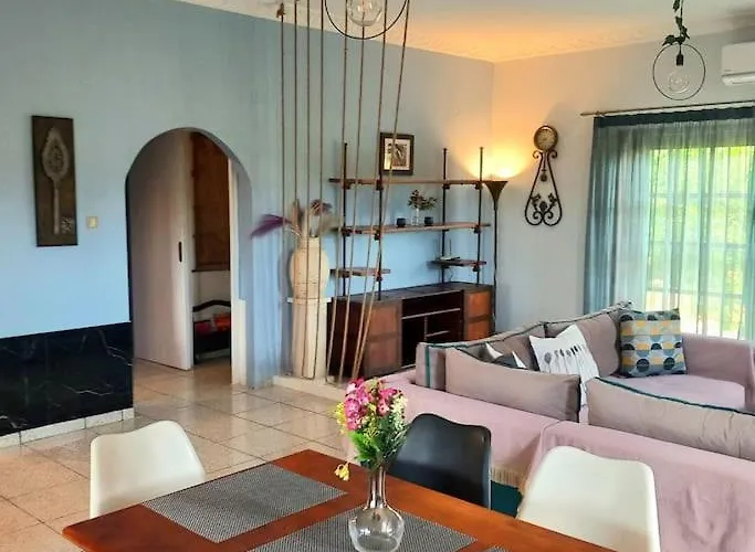 Jimmy's Garden Апартаменты Corinth