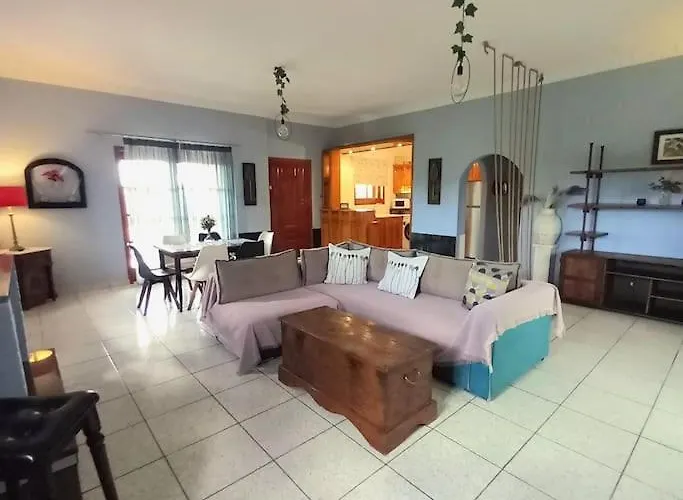 Апартаменты Jimmy's Garden Corinth