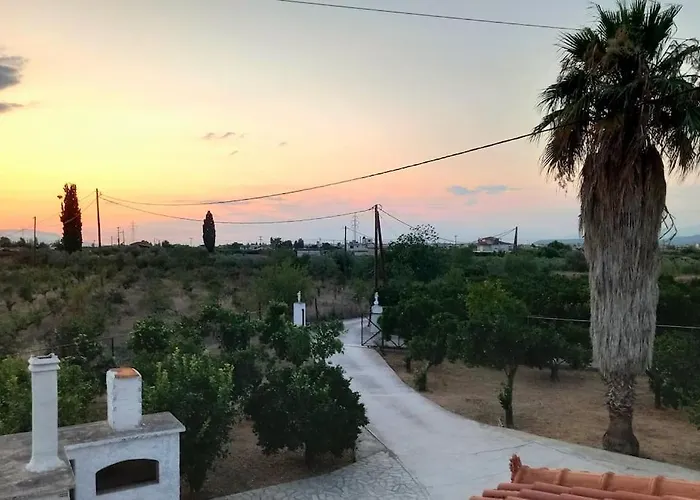 Апартаменты Jimmy's Garden Corinth