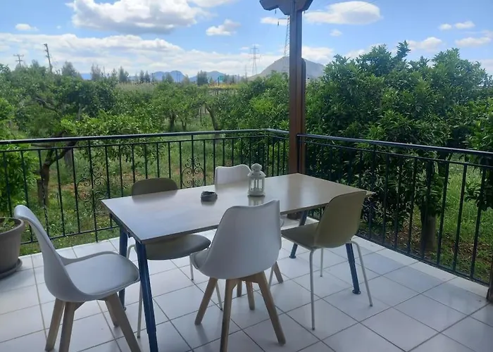 Jimmy's Garden Апартаменты *