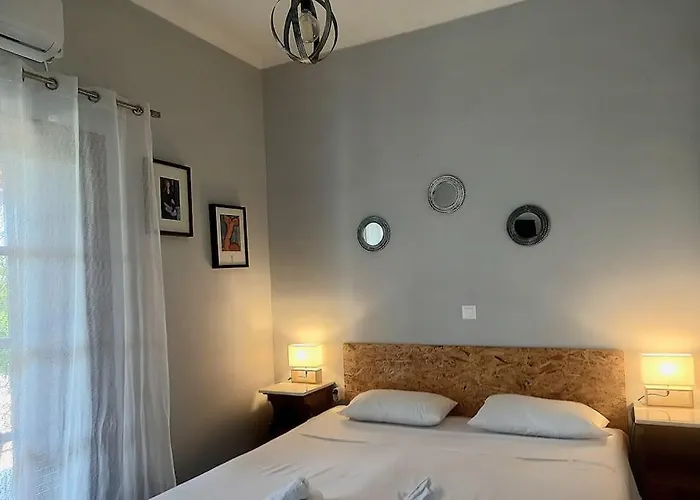 Jimmy's Garden * Corinth