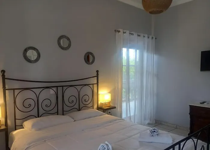 Jimmy's Garden Апартаменты