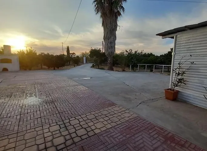 Jimmy's Garden Апартаменты